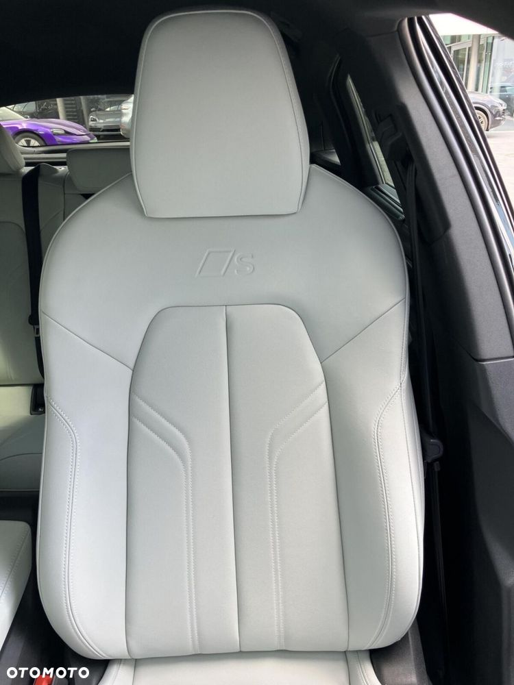 Audi A5 Limousine - 16