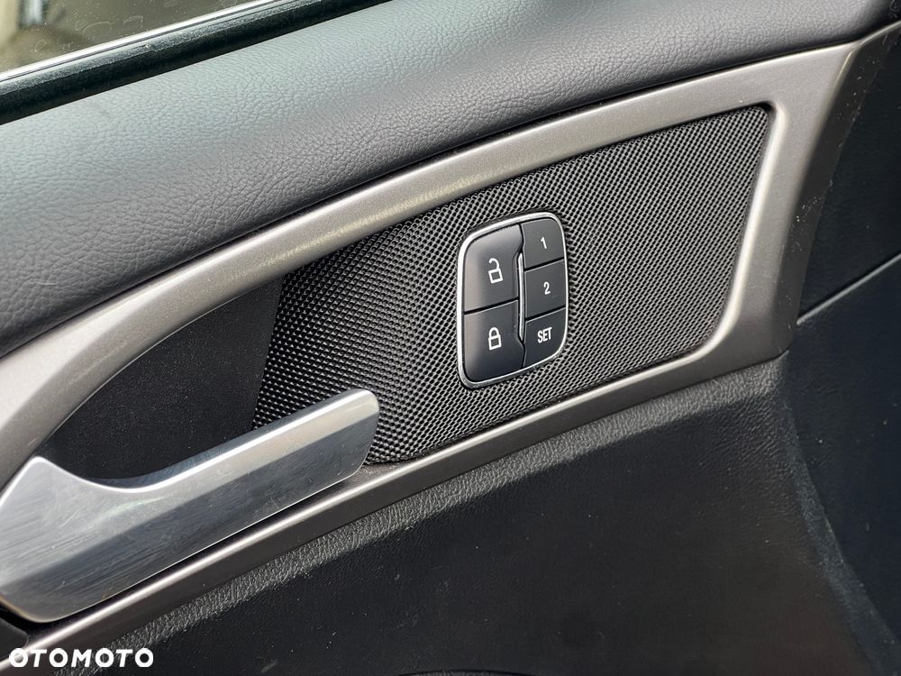 Ford Fusion 2.0 EcoBoost Titanium - 22