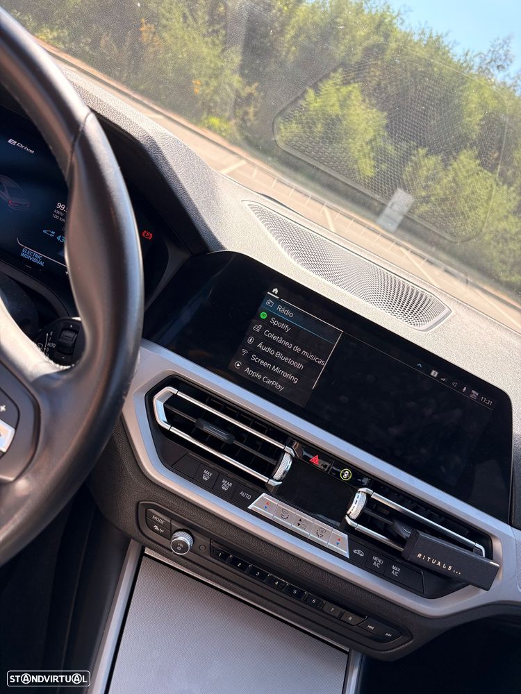 BMW 330 e Corporate Edition Auto - 28