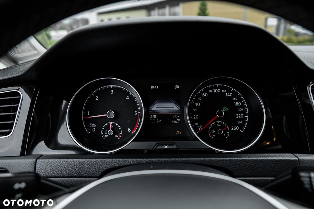 Volkswagen Golf 1.6 TDI DPF BlueMotion Technology DSG Comfortline - 29