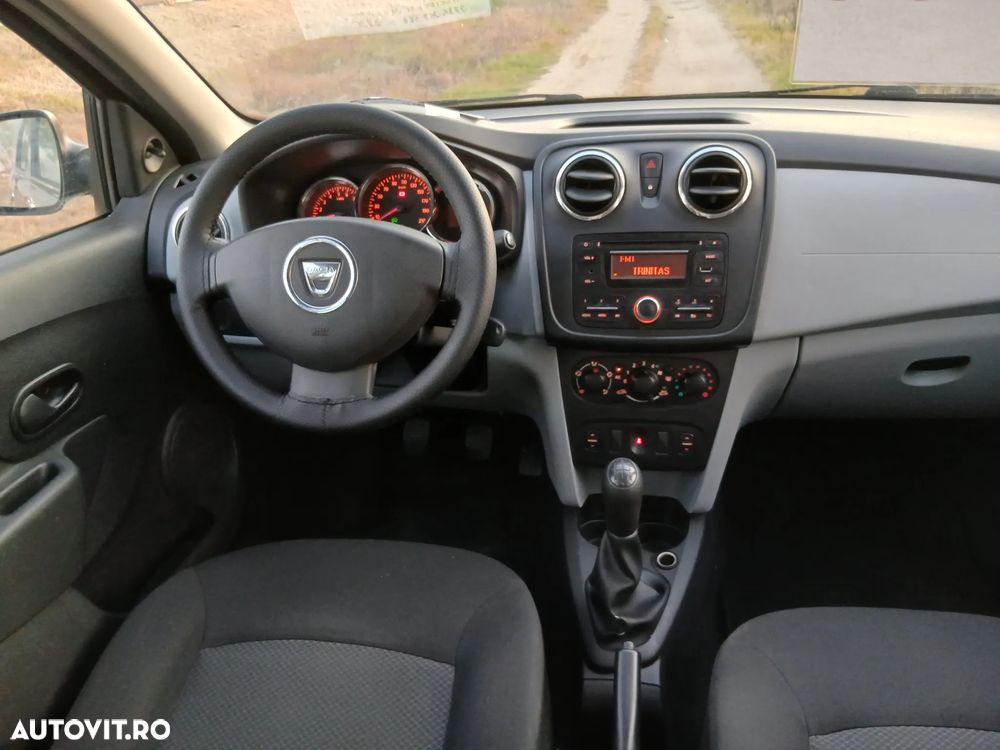 Dacia Logan 1.2 16V 75 Laureate - 6