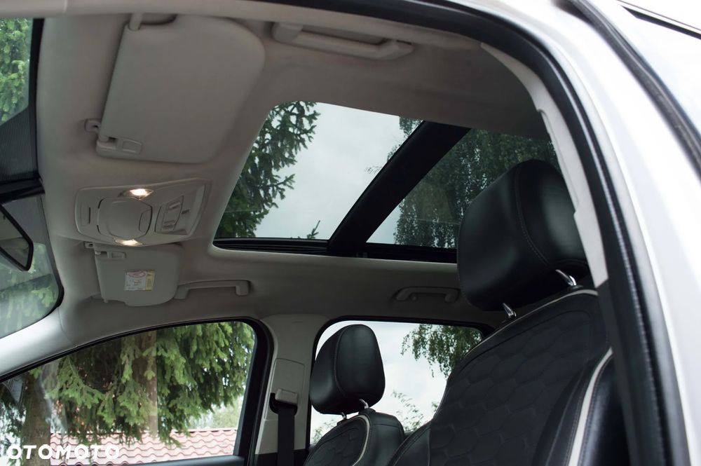 Ford Kuga 2.0 TDCi 2x4 Vignale - 24