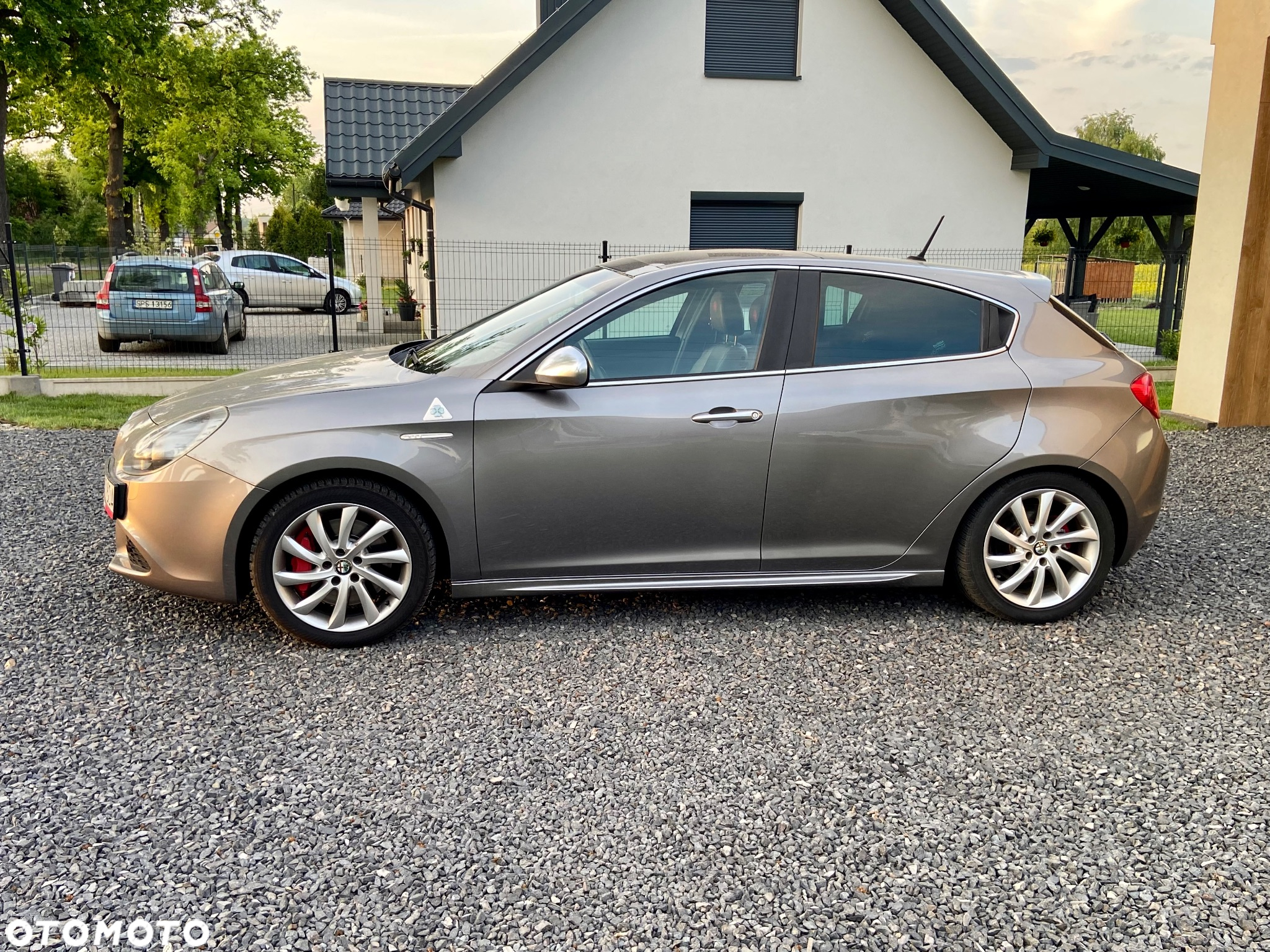 Alfa Romeo Giulietta 1750 TBi Quadrifoglio Verde - 4