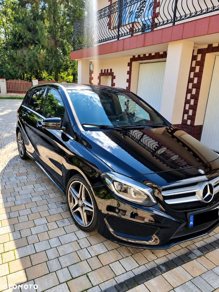 Mercedes-Benz B-Class 2015 photo 2