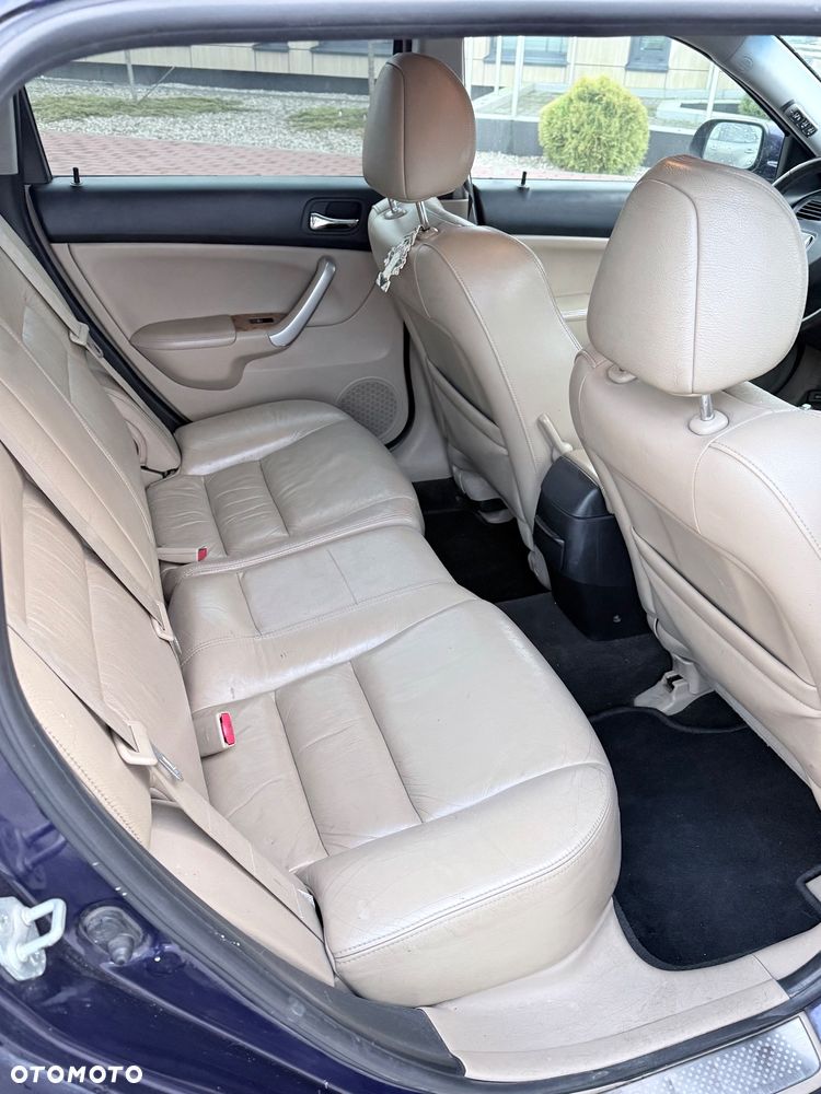 Honda Accord 2.0 i Executive - 8