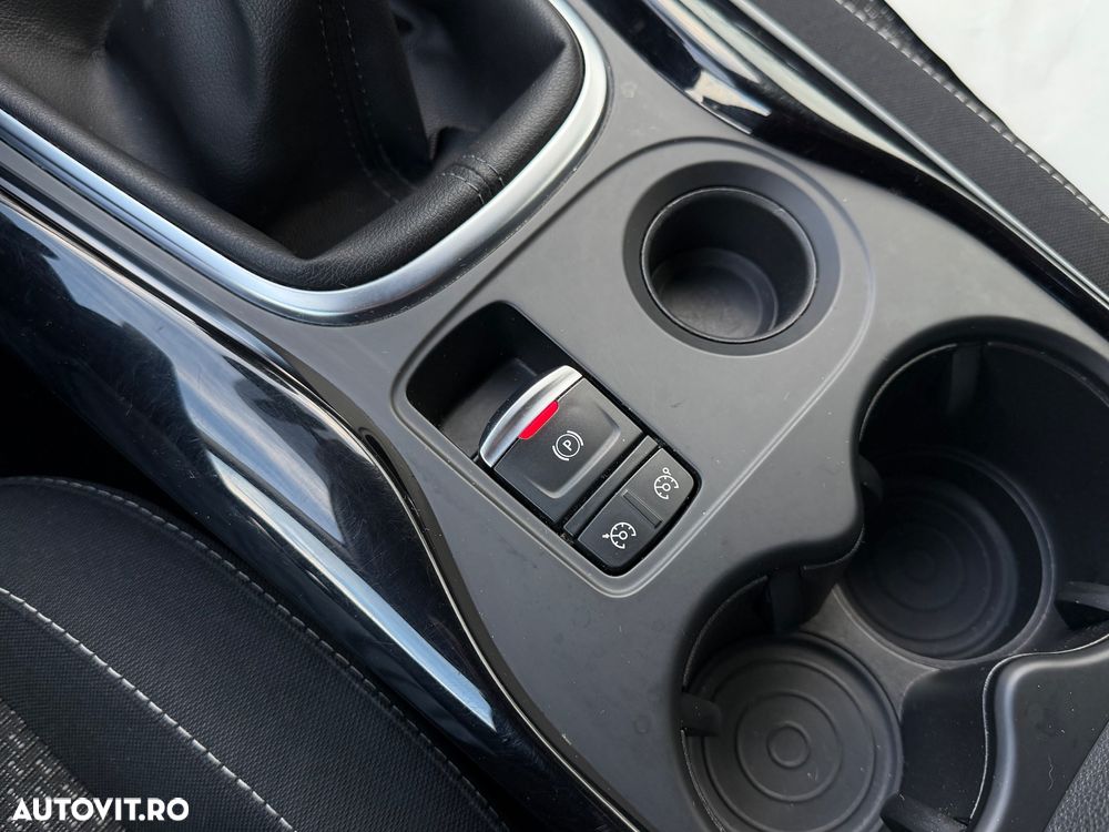 Renault Kadjar TCe 140 GPF BUSINESS EDITION - 18