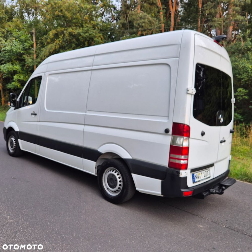 Mercedes-Benz Sprinter - 5