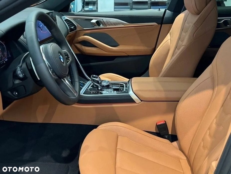 BMW Seria 8 840i xDrive - 12