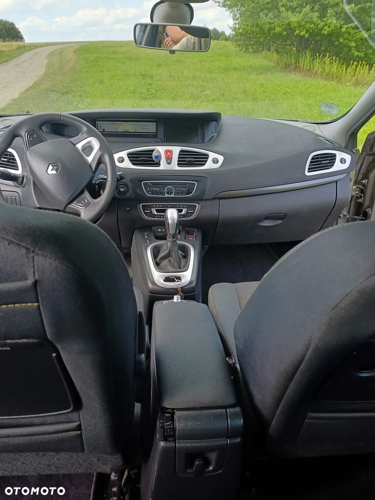 Renault Scenic 1.5 dCi Tech Run EDC - 15
