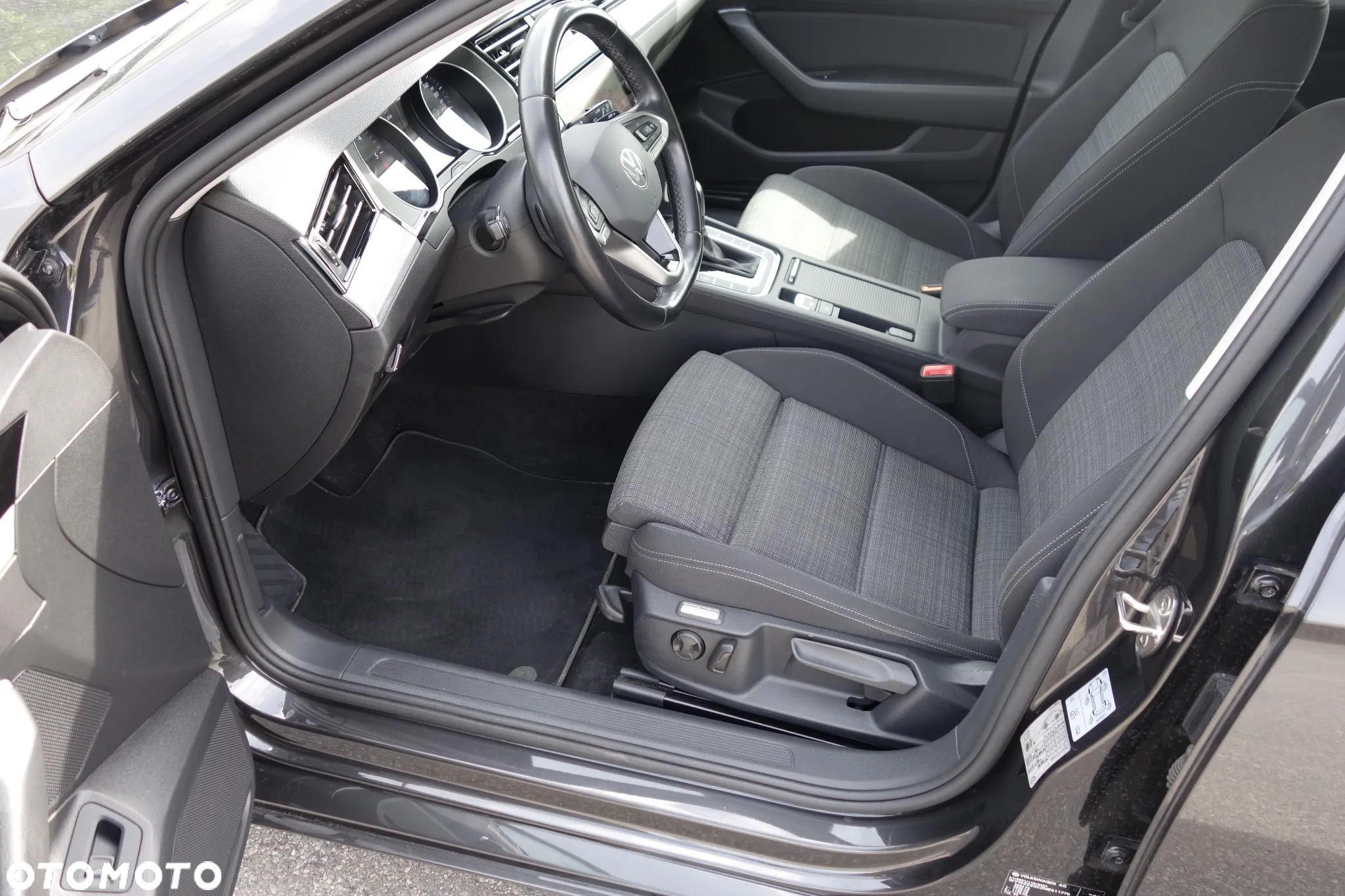 Volkswagen Passat 2.0 TDI EVO Business DSG - 14