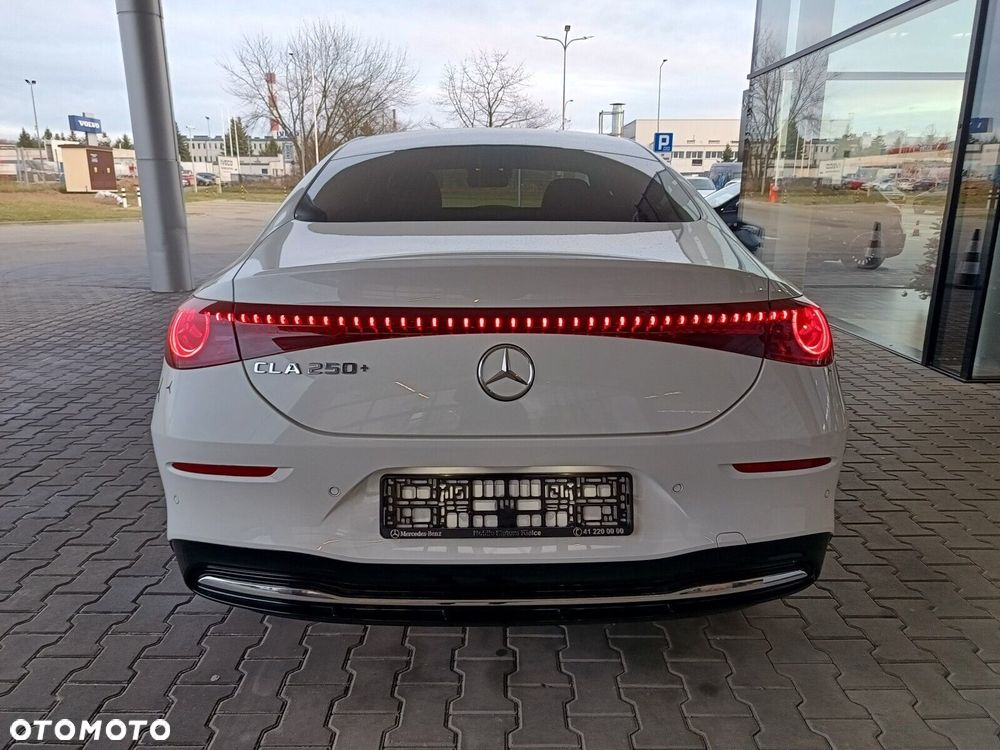 Mercedes-Benz CLA - 7
