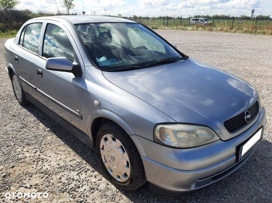 Opel Astra - 4