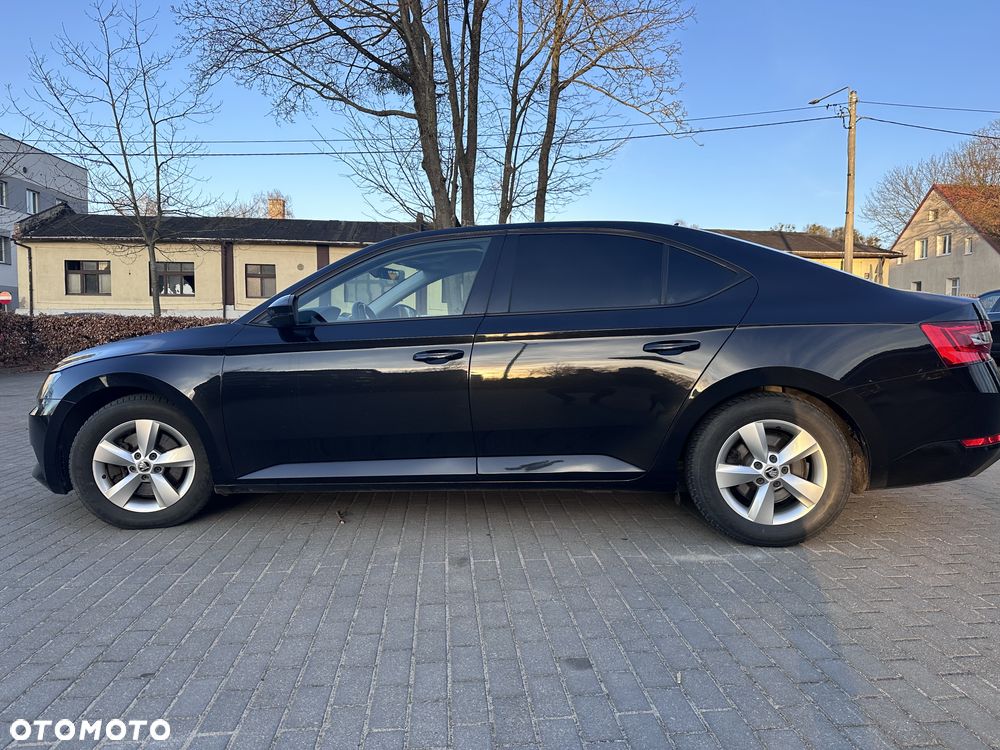 Skoda Superb 2.0 TDI Ambition DSG7 - 8