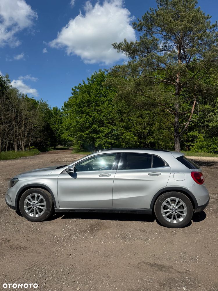 Mercedes-Benz GLA 250 4-Matic - 8