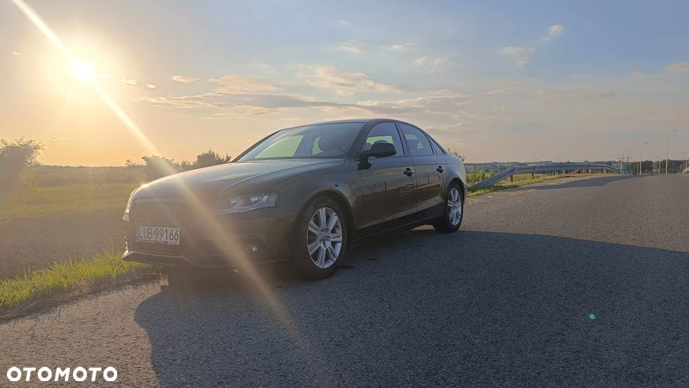 Audi A4 Limousine - 7