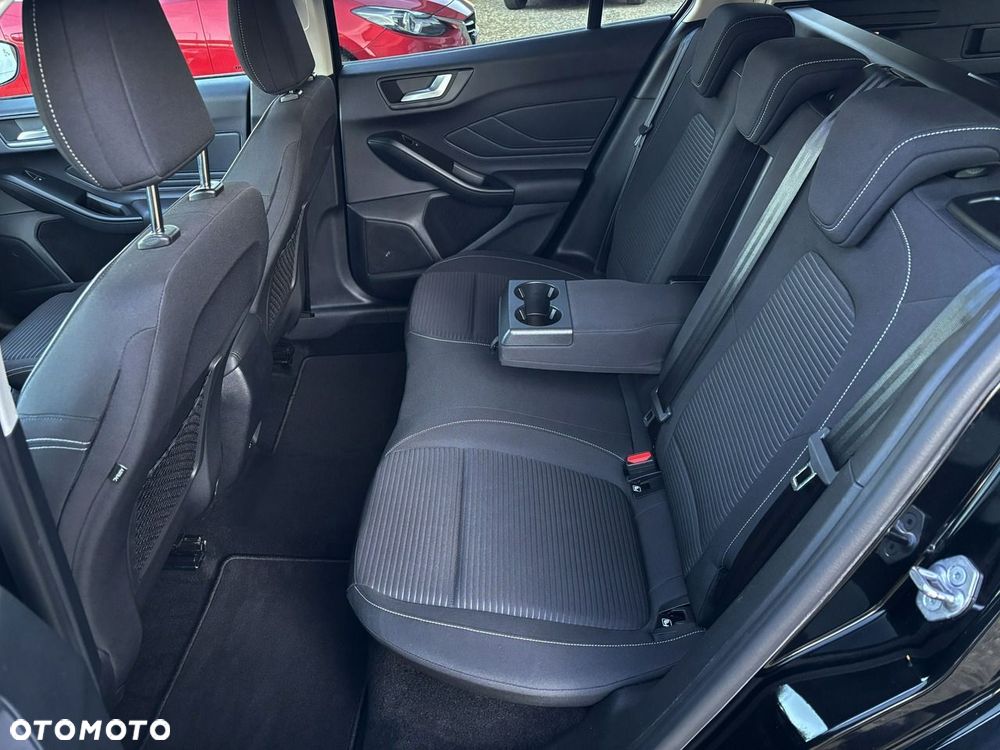 Ford Focus - 22