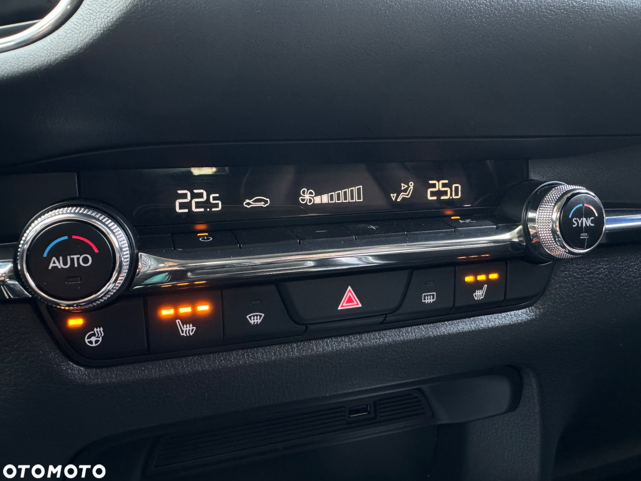 Mazda CX-30 SKYACTIV-X 2.0 M-Hybrid Edition 100 - 25