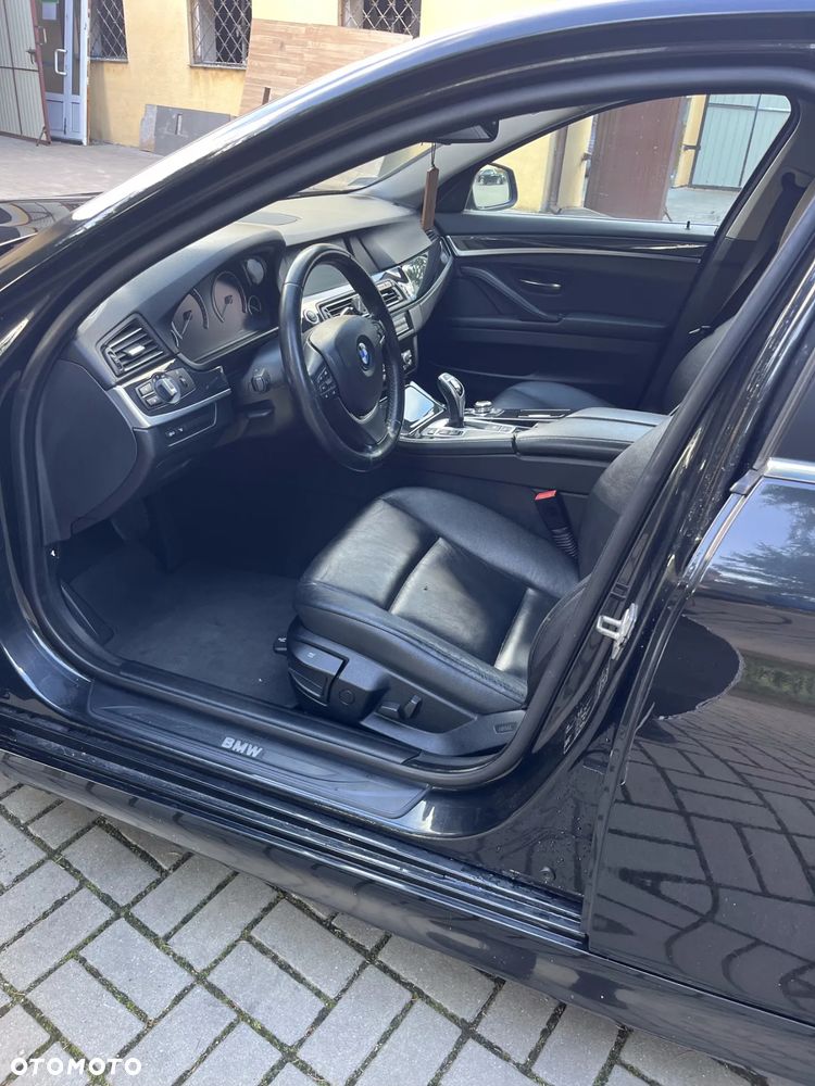 BMW Seria 5 530d xDrive - 3