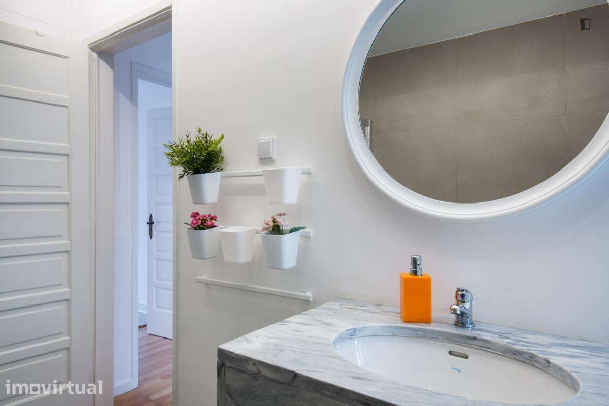 Quarto - localizado em Oeiras Lisbon - Grande imagem: 2/19