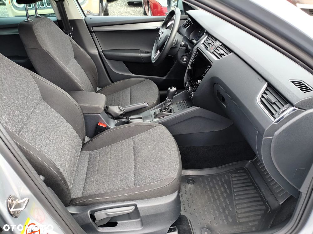 Skoda Octavia 1.6 TDI DSG Soleil - 14