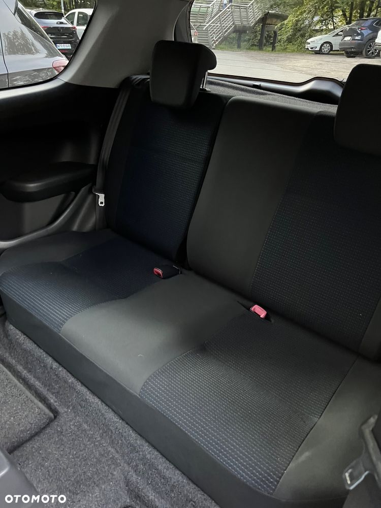 Suzuki Swift 1.3 Club - 11