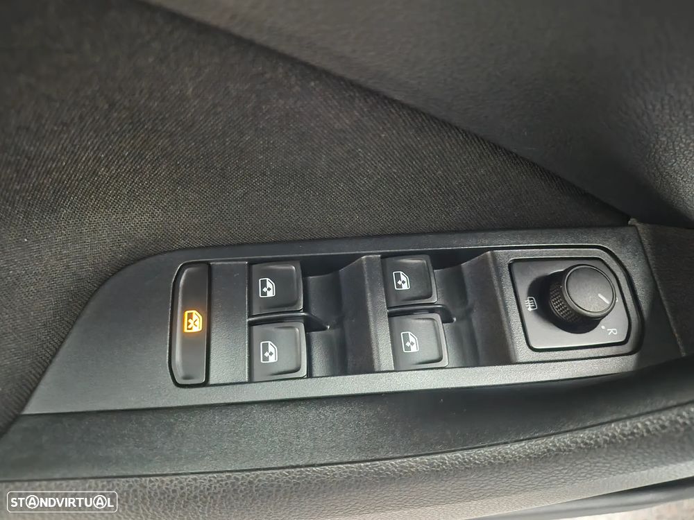 Skoda Kamiq 1.0 TSI DSG - 23