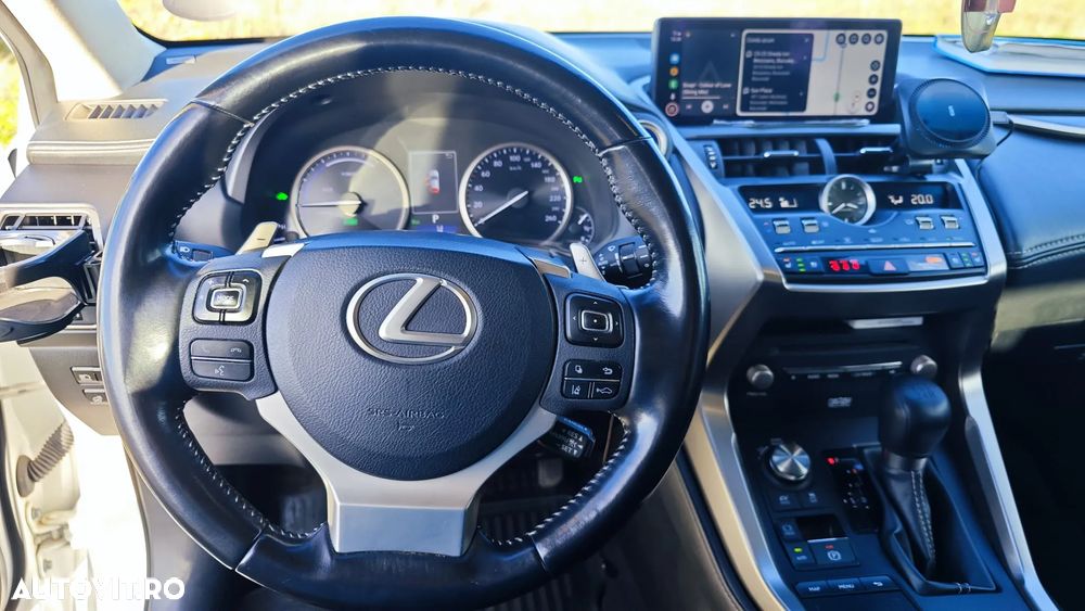 Lexus Seria NX 300h AWD Luxury - 15