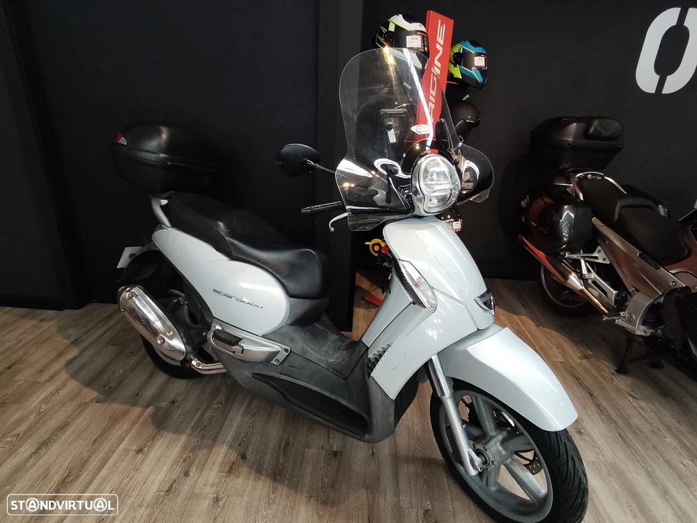 Aprilia Scarabeo 250 - 1