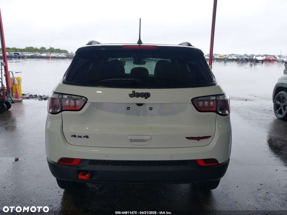 Jeep Compass - 6