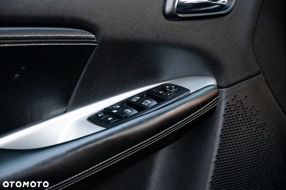 Fiat Freemont 2.0 Multijet 16V DPF Automatik Allrad Black Code - 38