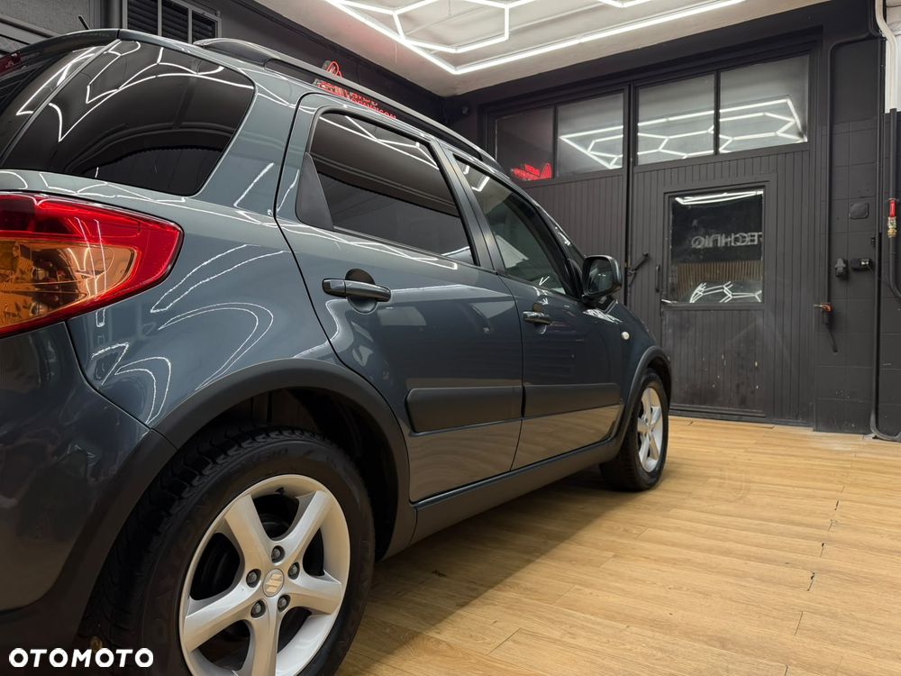 Suzuki SX4 1.6 GS / Premium - 17