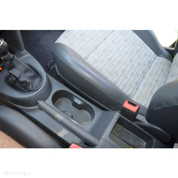 Volkswagen Caddy 2.0 TDI 4Motion - 23
