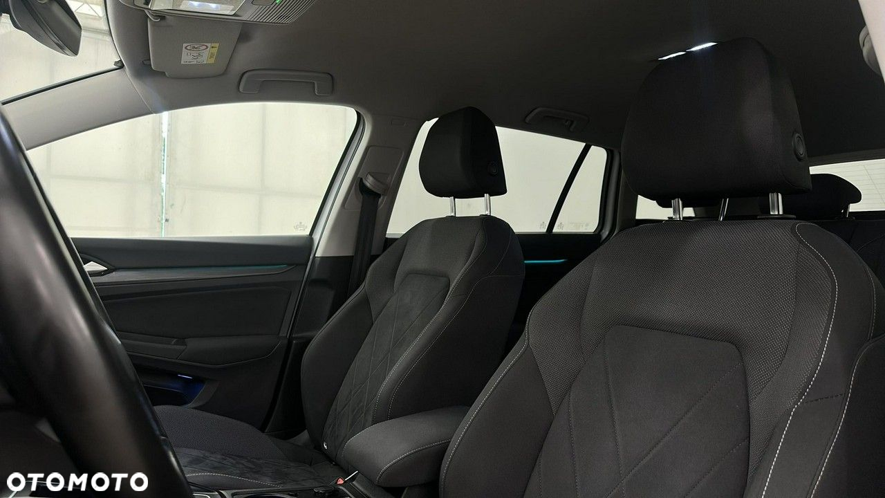 Volkswagen Golf - 11
