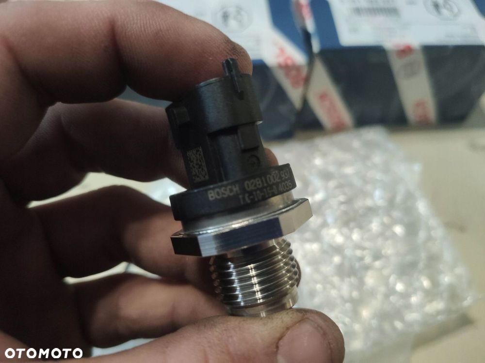 CZUJNIK CIŚNIENIA PALIWA IVECO MAN VOLVO RENAULT OPEL 0281002937 - 4