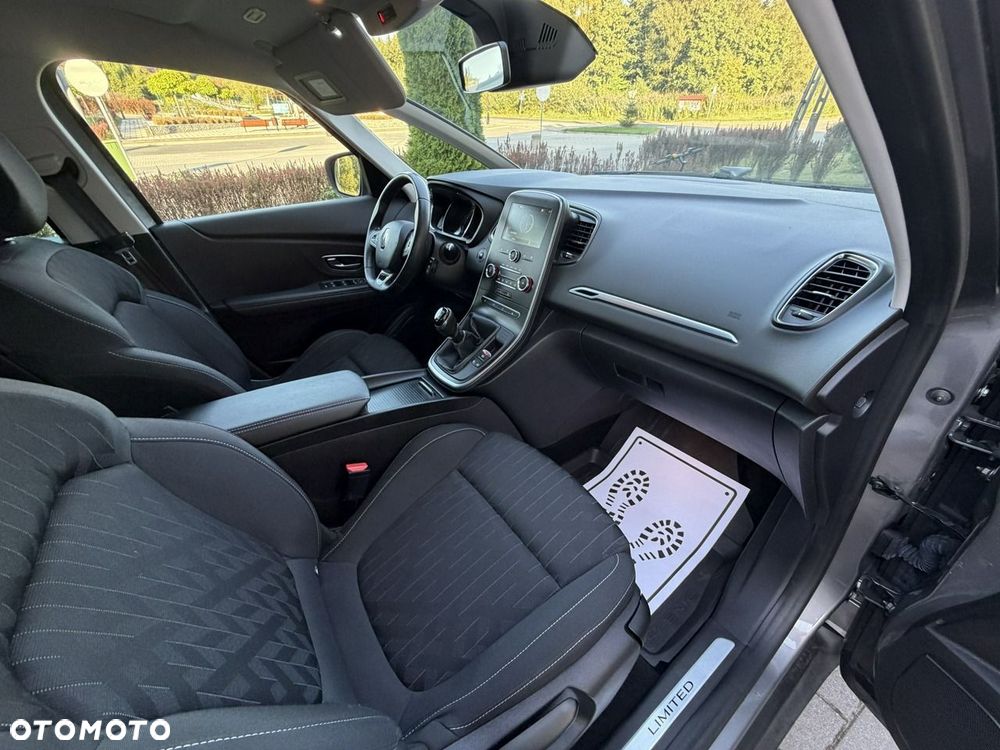 Renault Grand Scenic - 9