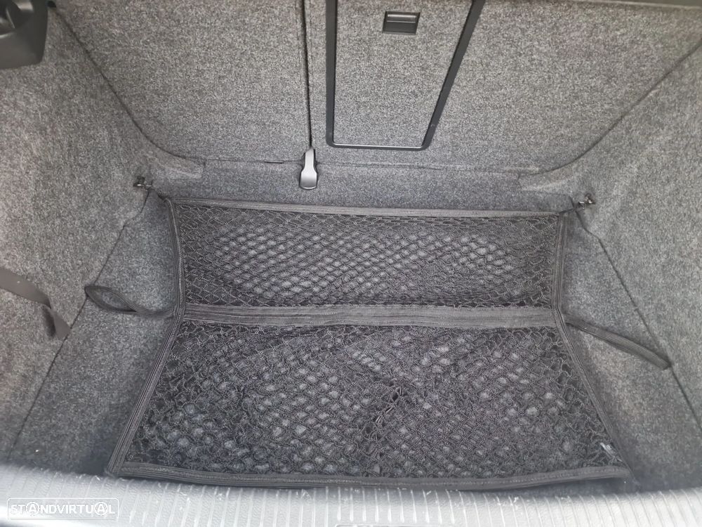 VW Golf 1.6 TDi Confortline - 10