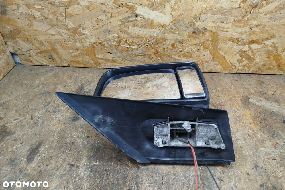 lusterko prawe manualne do Volkswagen Crafter I 06- MERCEDES Sprinter W906 06- - 2