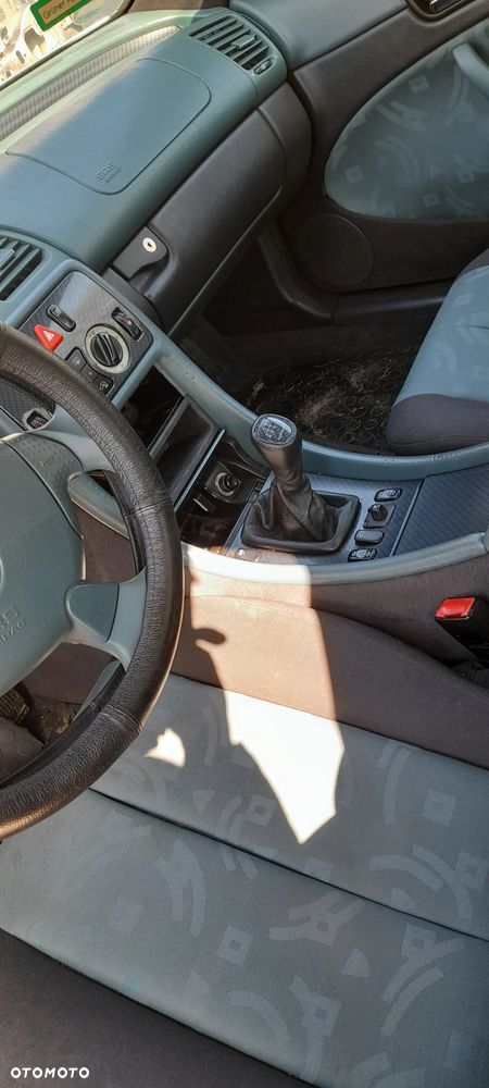 ZDERZAK TYLNY MERCEDES CLK W208 - 11