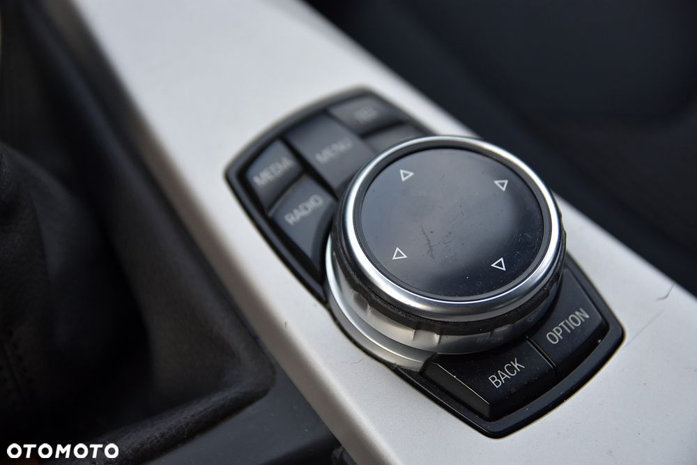 BMW Seria 3 320d - 10