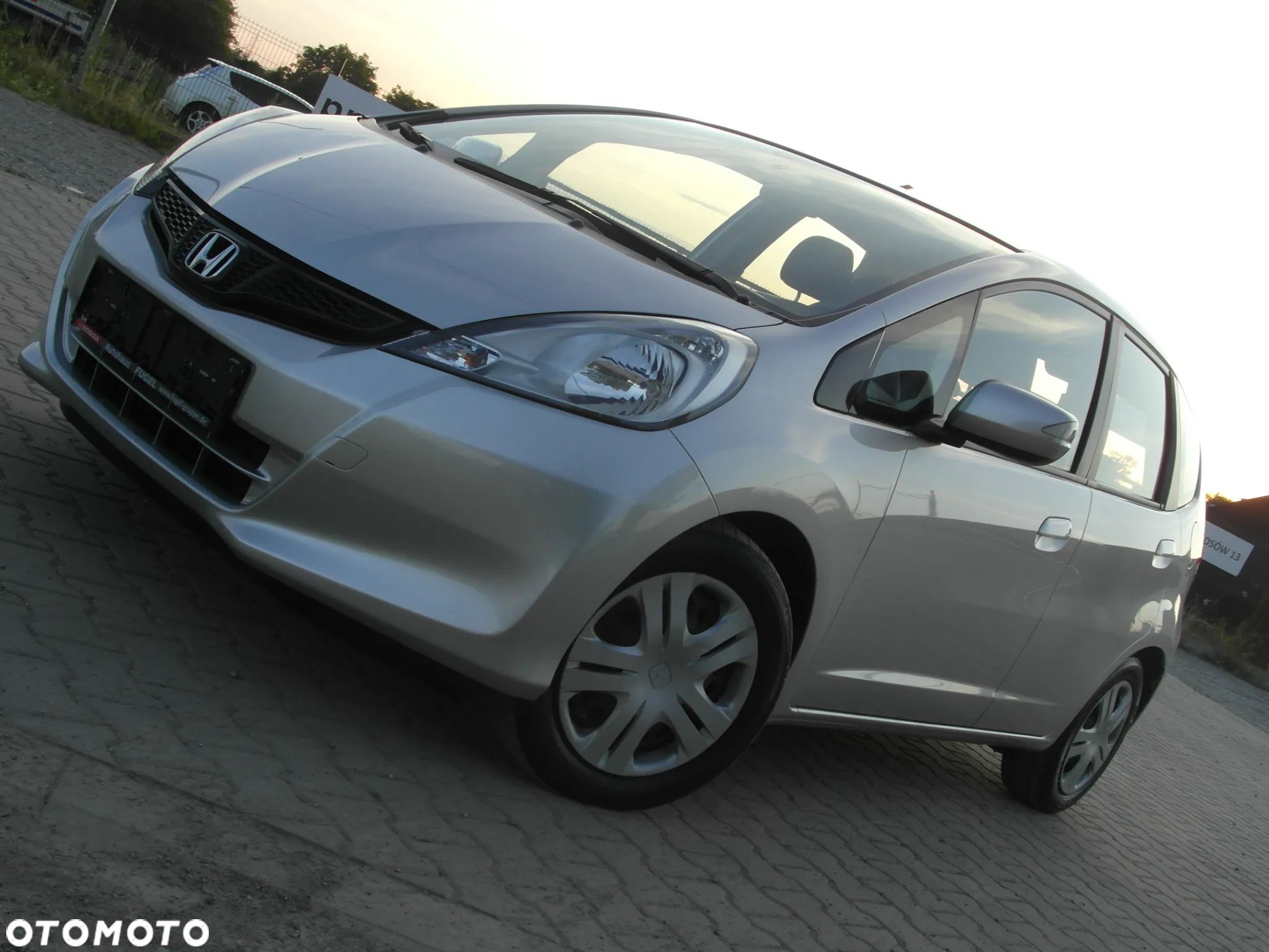 Honda Jazz 1.4 i-VTEC Trend - 1