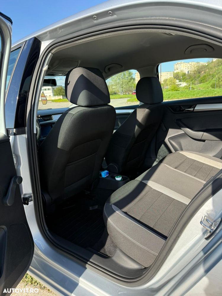 Skoda RAPID 1.0 TSI Ambition - 7