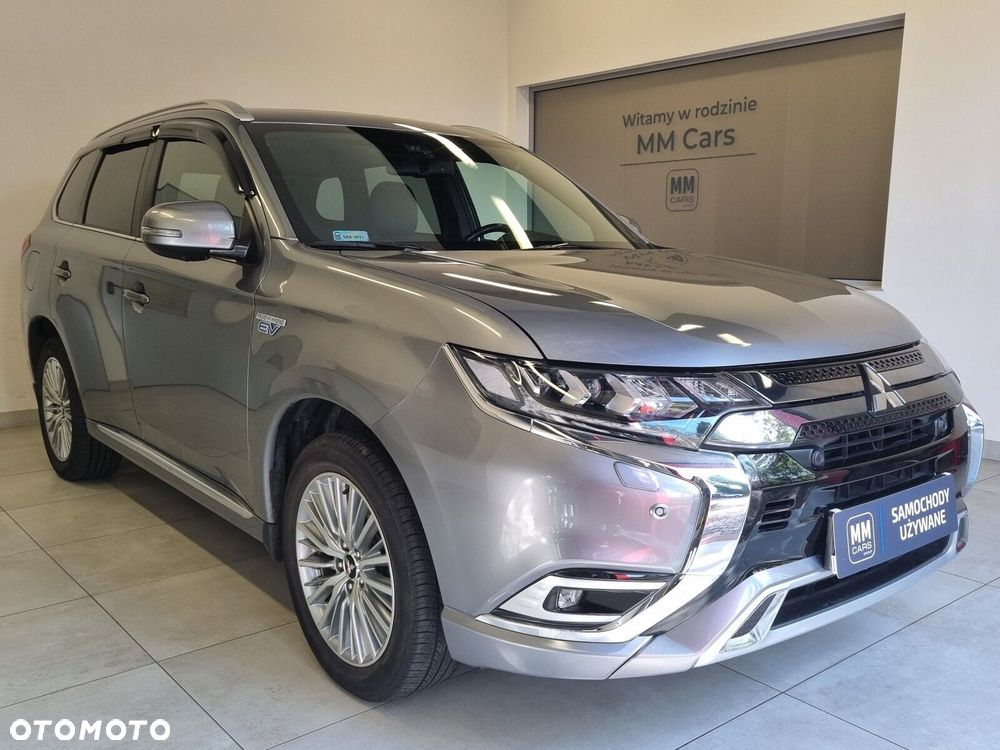 Mitsubishi Outlander Instyle + - 3