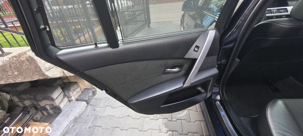 BMW Seria 5 520d Special Edition - 9