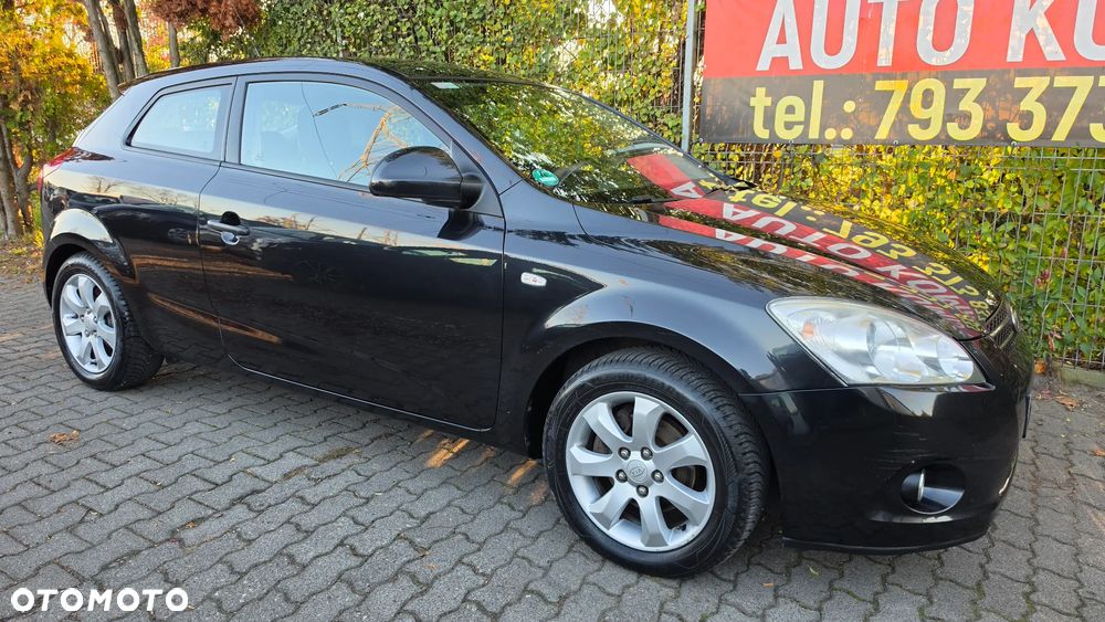 Kia Ceed - 21