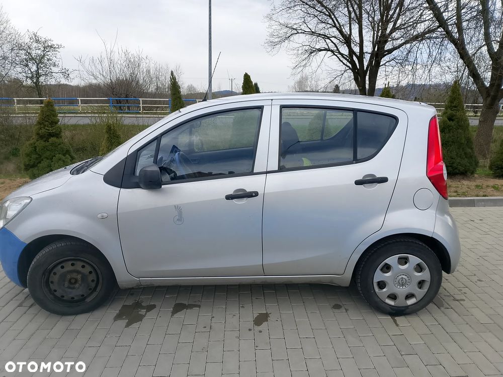 Opel Agila 1.0 - 2