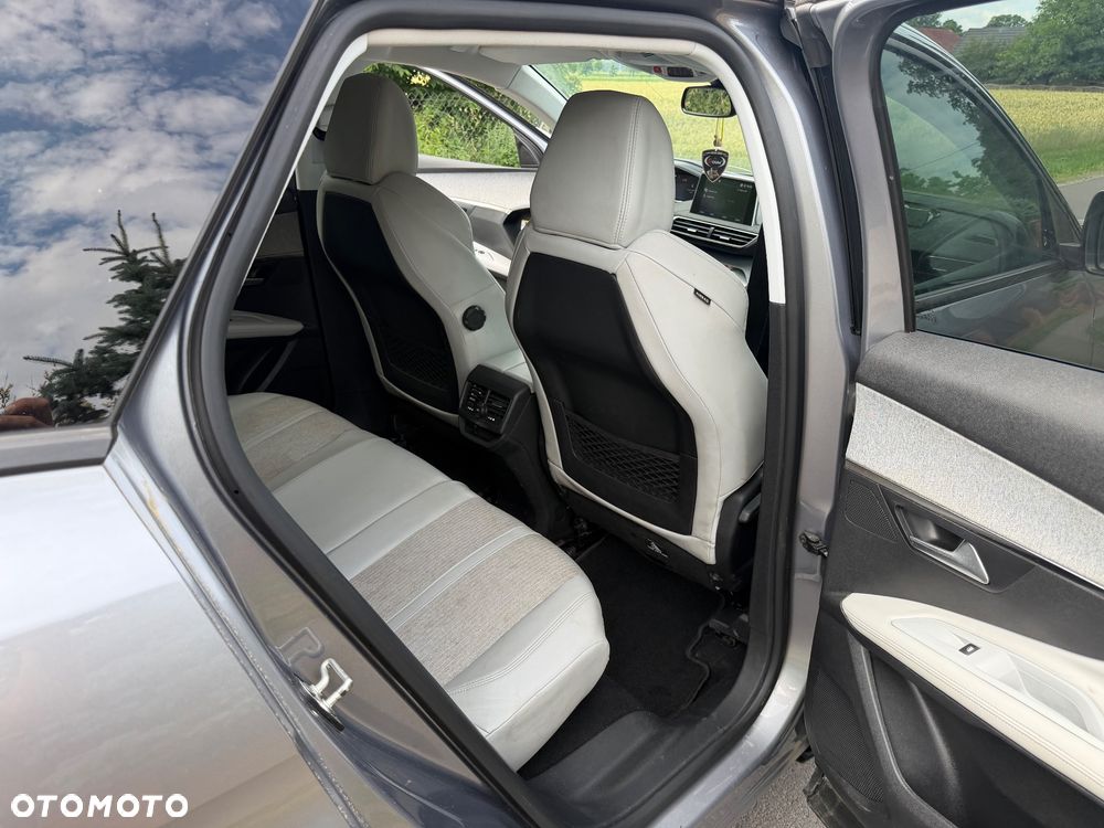 Peugeot 3008 BlueHDi 130 Stop & Start EAT8 Allure Pack - 12