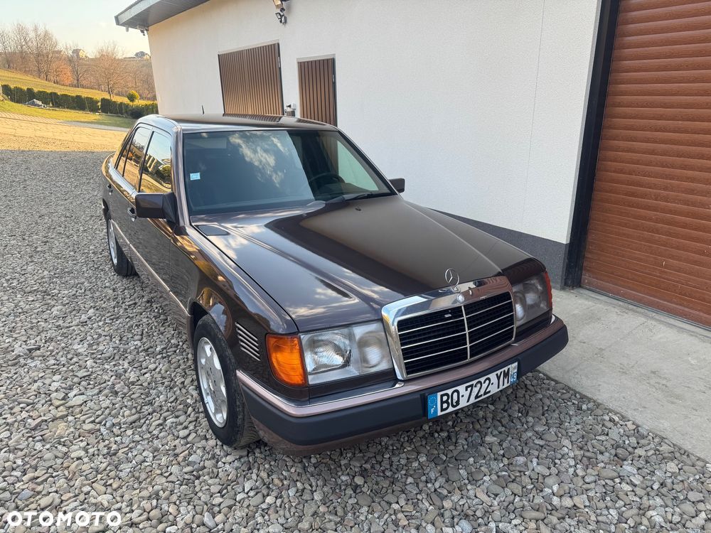Mercedes-Benz W124 (1984-1993) - 1