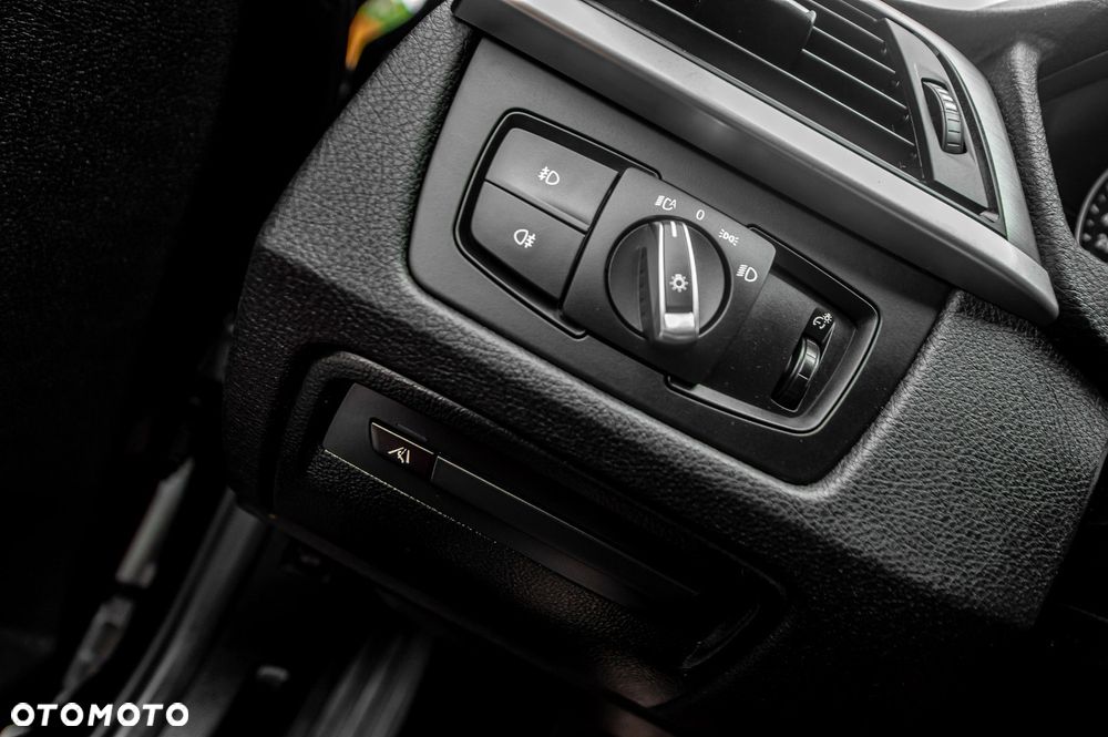 BMW Seria 3 - 22