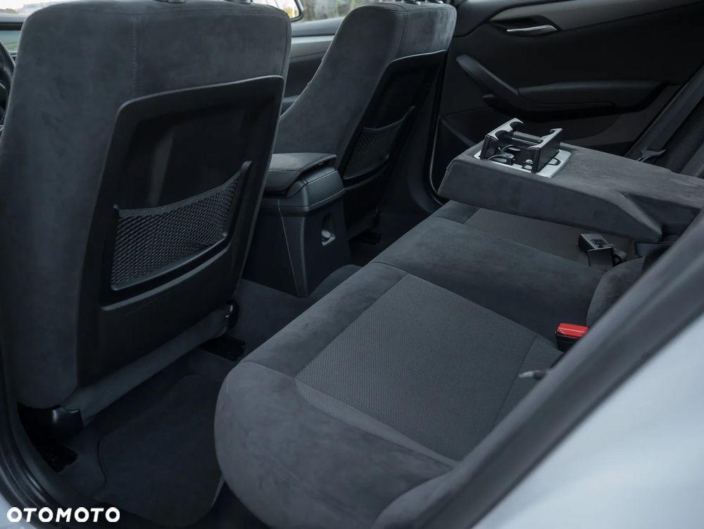 BMW X1 sDrive20d Sport Line - 28