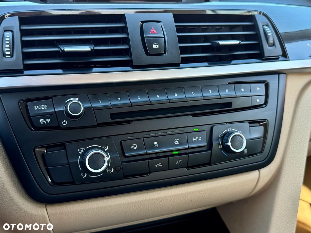 BMW Seria 3 316i - 15